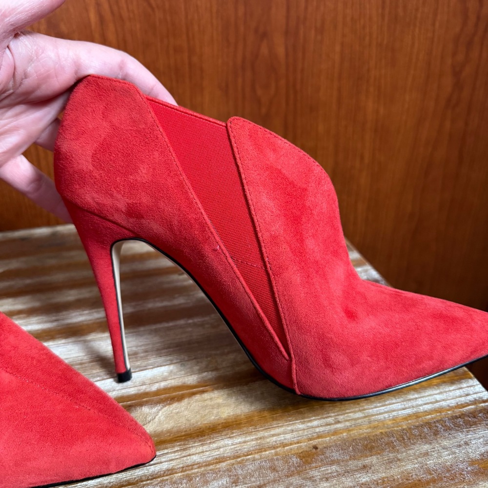 Guess Ondrea Red Suede Pointed Toe Stiletto Bootie Pumps Womens 7.5 Glam Chic - Picture 4 of 12